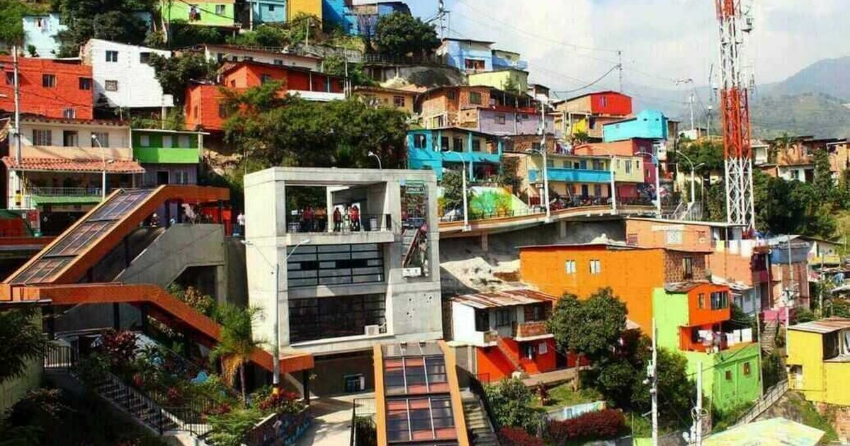 foto real medellin comuna tour